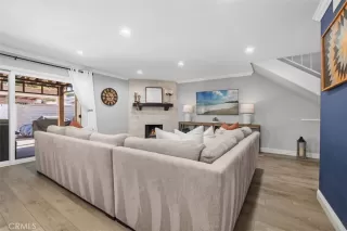 Photo #6: LG24220944 Listing 