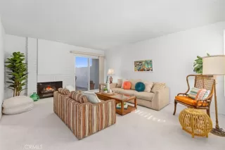 Photo #3: LG24223399 Listing 