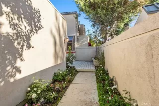 Photo #2: LG24226856 Listing