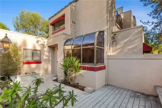 Photo #3: LG24226856 Listing