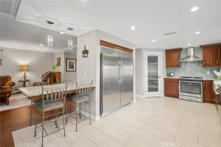 Photo #3: LG24240585 Listing