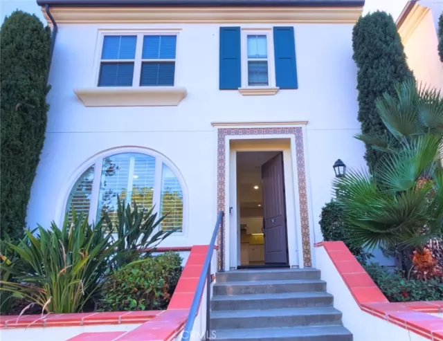 MLS: LG24250337 Condo For Sale