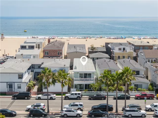 MLS: LG25045639 Condo For Sale