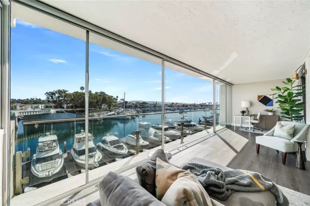 MLS: LG25065951 Condo For Sale