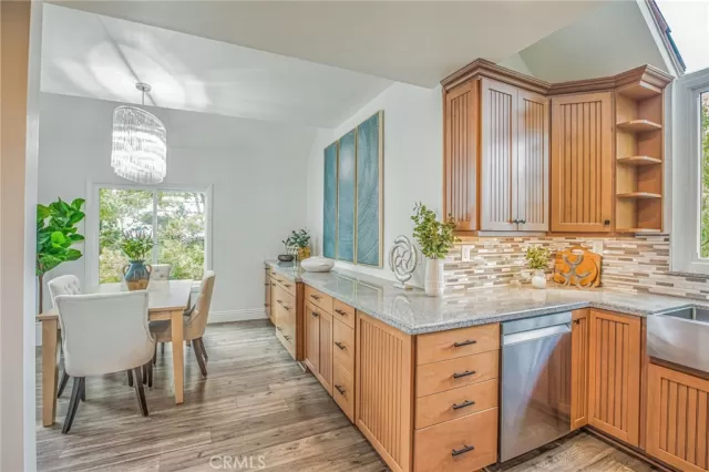 MLS: LG25068474 Condo For Sale