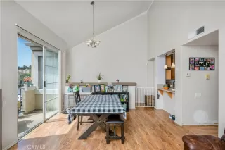 Photo #6: LG25072405 Listing