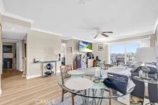 Photo #6: LG25075361 Listing