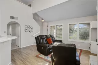 Photo #4: LG25078620 Listing 