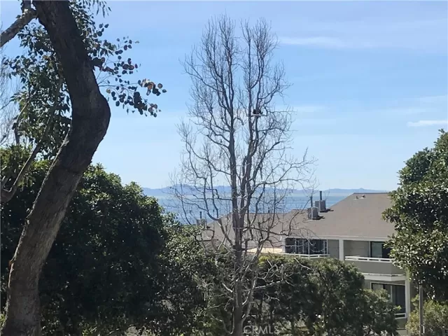 MLS: LG25081711 Condo For Sale