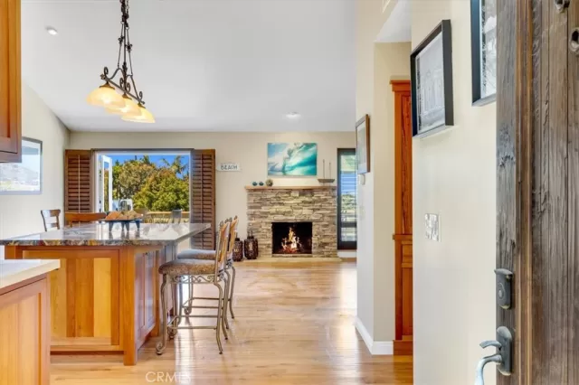 MLS: LG25106086 Condo For Sale