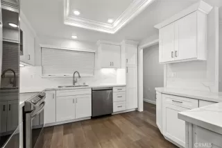 Photo #6: LG25122718 Listing 