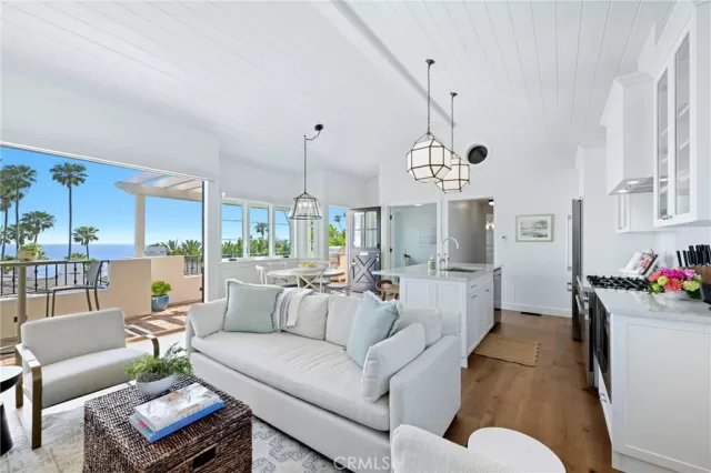 MLS: LG25124476 Condo For Sale