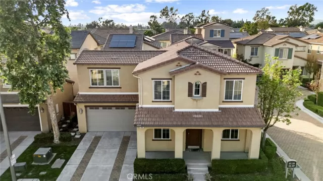 MLS: LG25126523 Condo For Sale