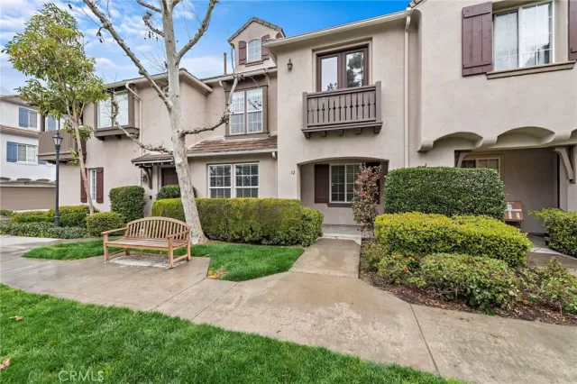 MLS: LG25130447 Condo For Sale