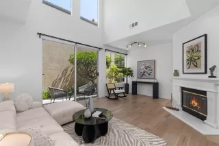 Photo #2: LG25134006 Listing 