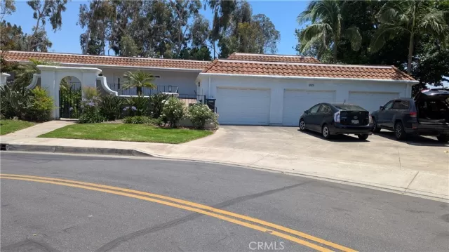 MLS: LG25143949 Condo For Sale