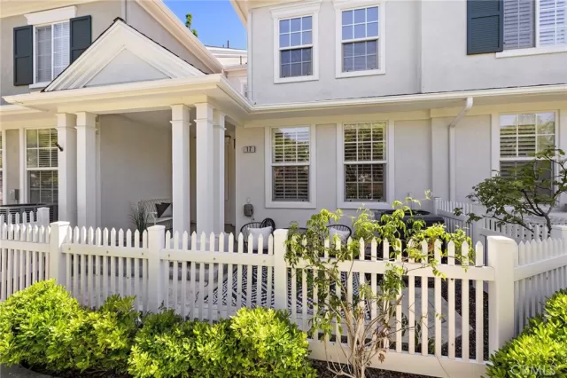 MLS: LG25145399 Condo For Sale