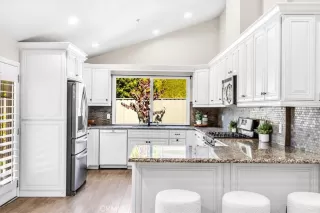 Photo #6: LG25148278 Listing 