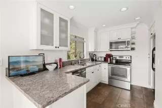 Photo #2: LG25149905 Listing 