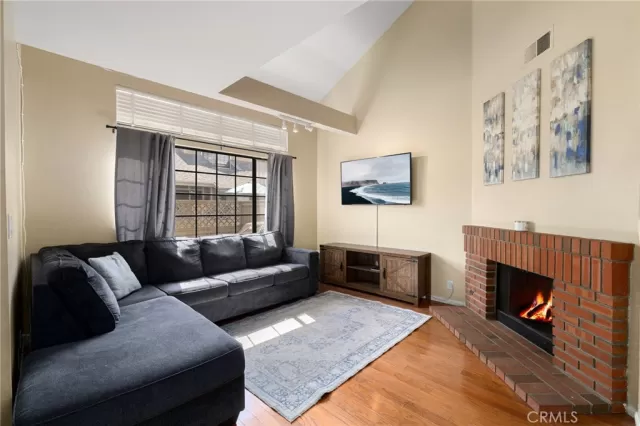 MLS: LG25164759 Condo For Sale