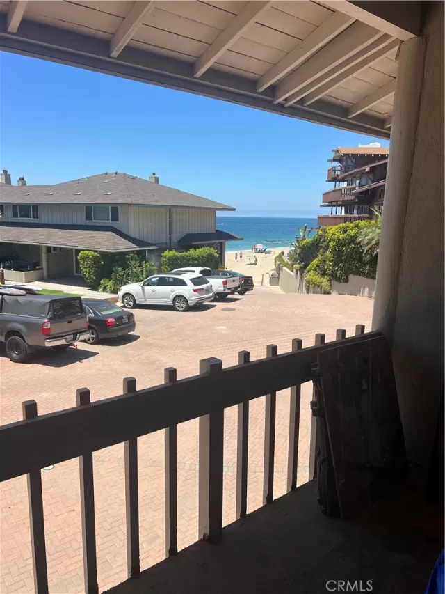 MLS: LG25169305 Condo For Sale