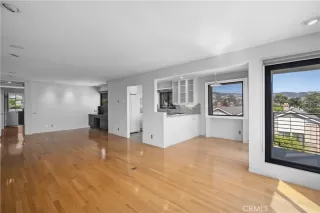 Photo #3: LG25173478 Listing