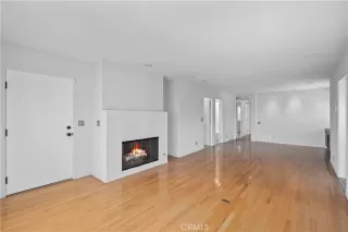 Photo #4: LG25173478 Listing