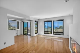 Photo #6: LG25173478 Listing