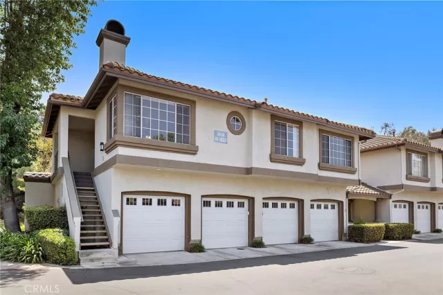 MLS: LG25182727 Condo For Sale