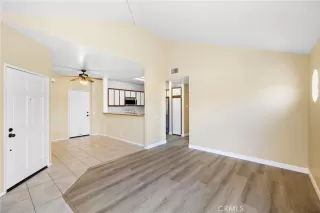 Photo #3: LG25182727 Listing