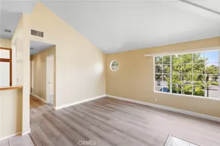 Photo #4: LG25182727 Listing