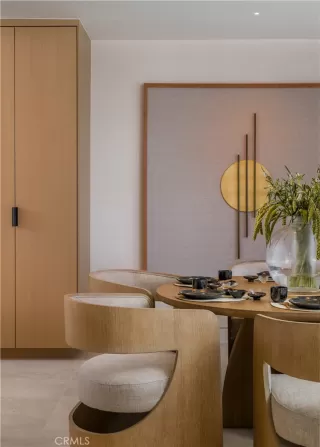 Photo #5: LG25189532 Listing 