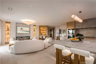 Photo #6: LG25189532 Listing 