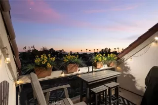 Photo #2: LG25196114 Listing 