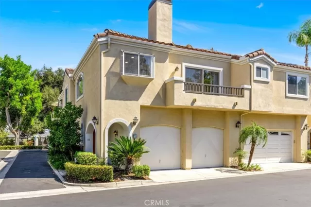 MLS: LG25196990 Condo For Sale