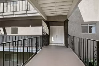 Photo #4: LG25224144 Listing