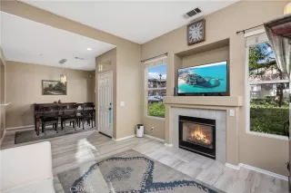 Photo #4: LG25237700 Listing 