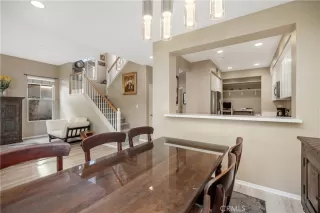 Photo #6: LG25237700 Listing 