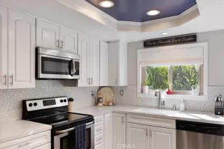 Photo #3: LG25241598 Listing 