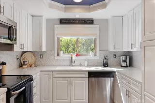 Photo #4: LG25241598 Listing 