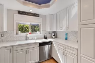 Photo #5: LG25241598 Listing 