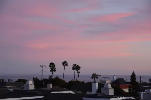 MLS: LG25244874 Condo For Sale