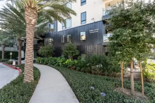 Photo #1: LG25257782 Listing 