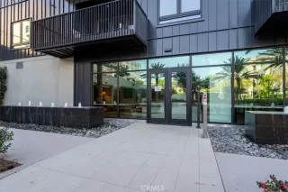 Photo #3: LG25257782 Listing 