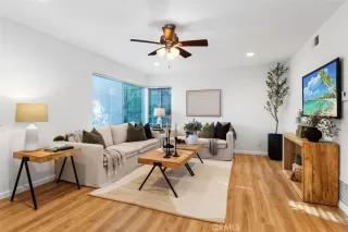 Photo #3: LG25262317 Listing 