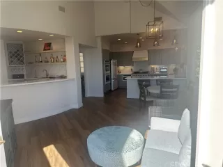 Photo #3: LG25272079 Listing