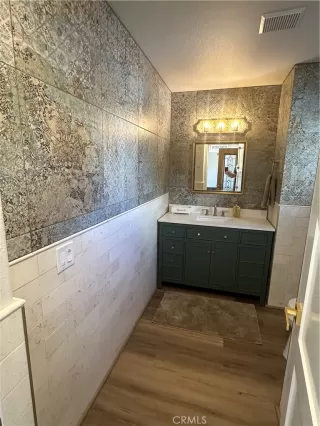 Photo #6: LG25272079 Listing