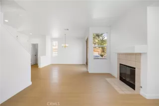 Photo #2: LG25272567 Listing