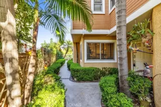 Photo #2: LG25274162 Listing