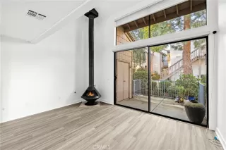 Photo #4: LG25281969 Listing 